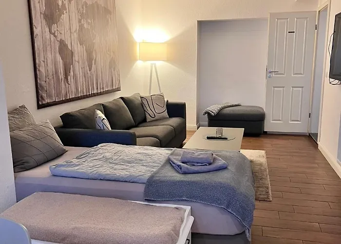 -Mi Casa Es Su Casa-